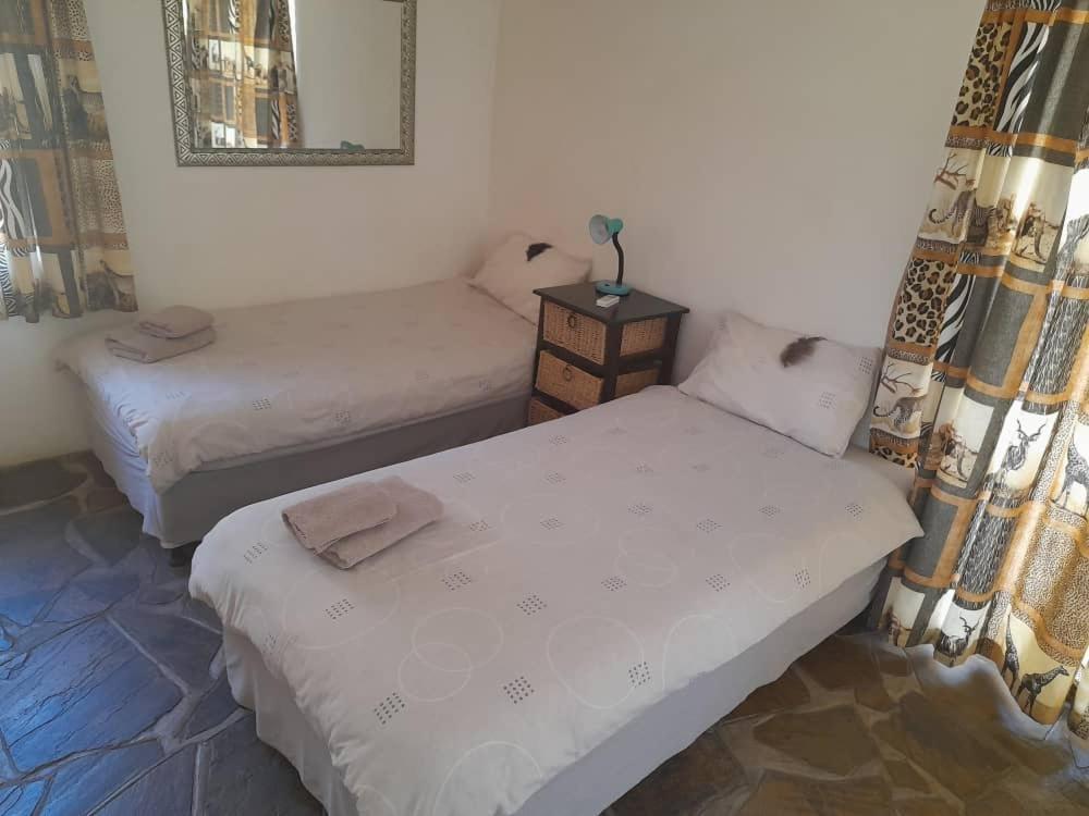 Ombo Rest Camp Hotel Okahandja Exterior photo