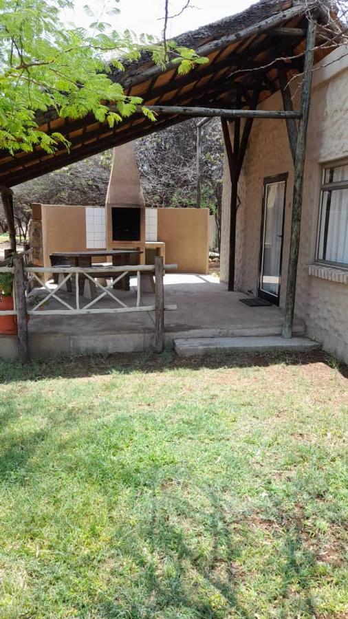 Ombo Rest Camp Hotel Okahandja Exterior photo