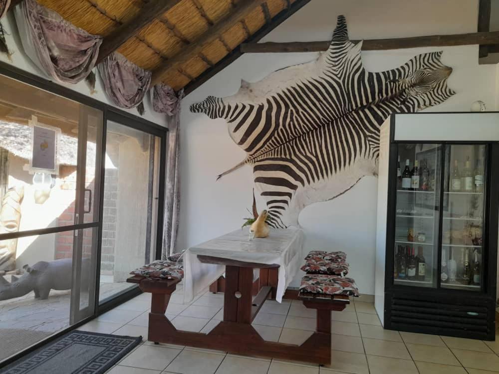 Ombo Rest Camp Hotel Okahandja Exterior photo
