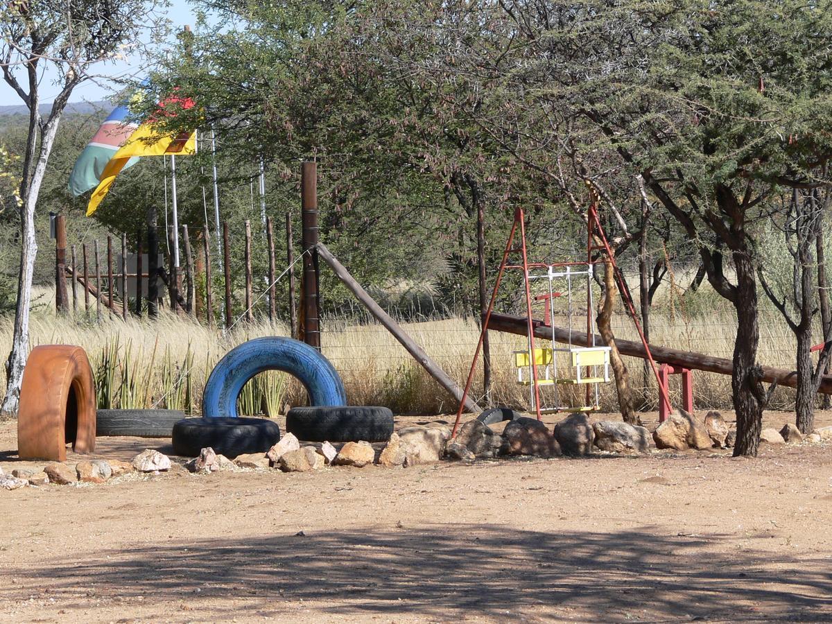 Ombo Rest Camp Hotel Okahandja Exterior photo